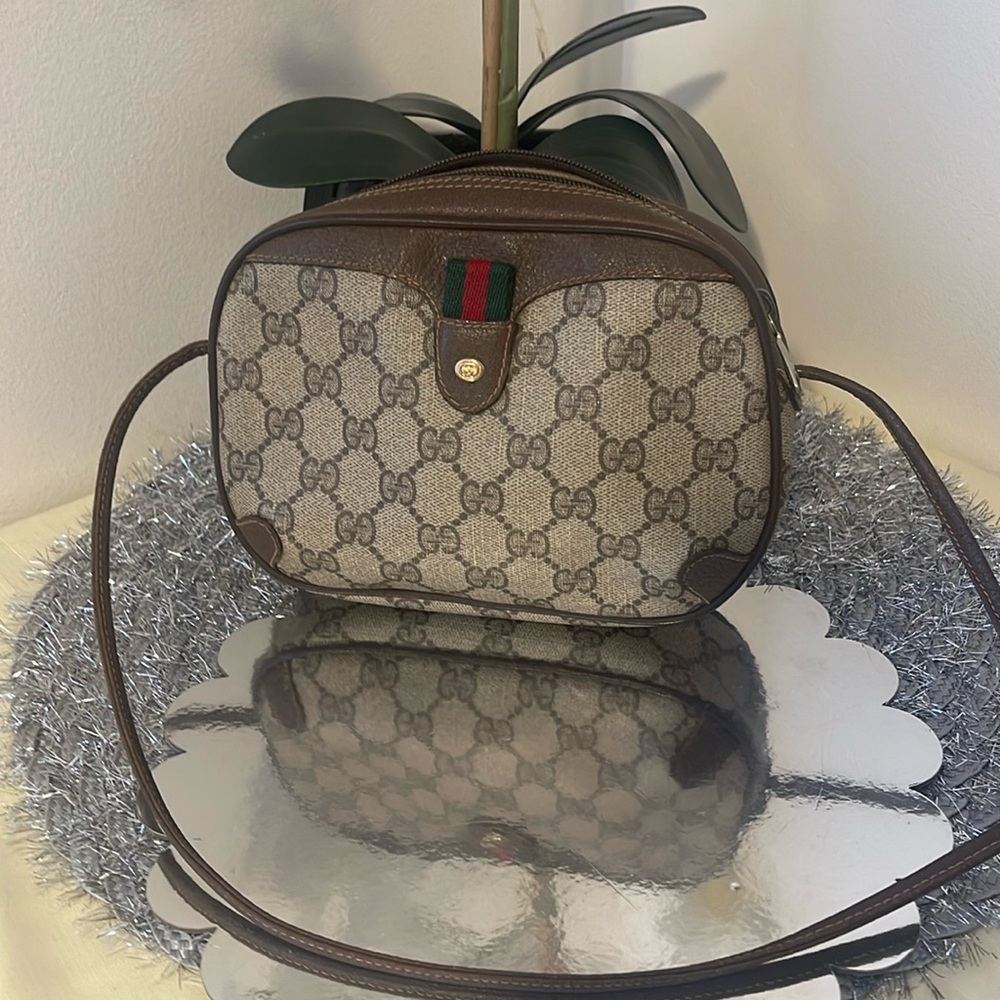 Pre/loved: GG Ophidia crossbody purse.